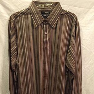 EUC Murano Modern Fit Button Down, Size Large